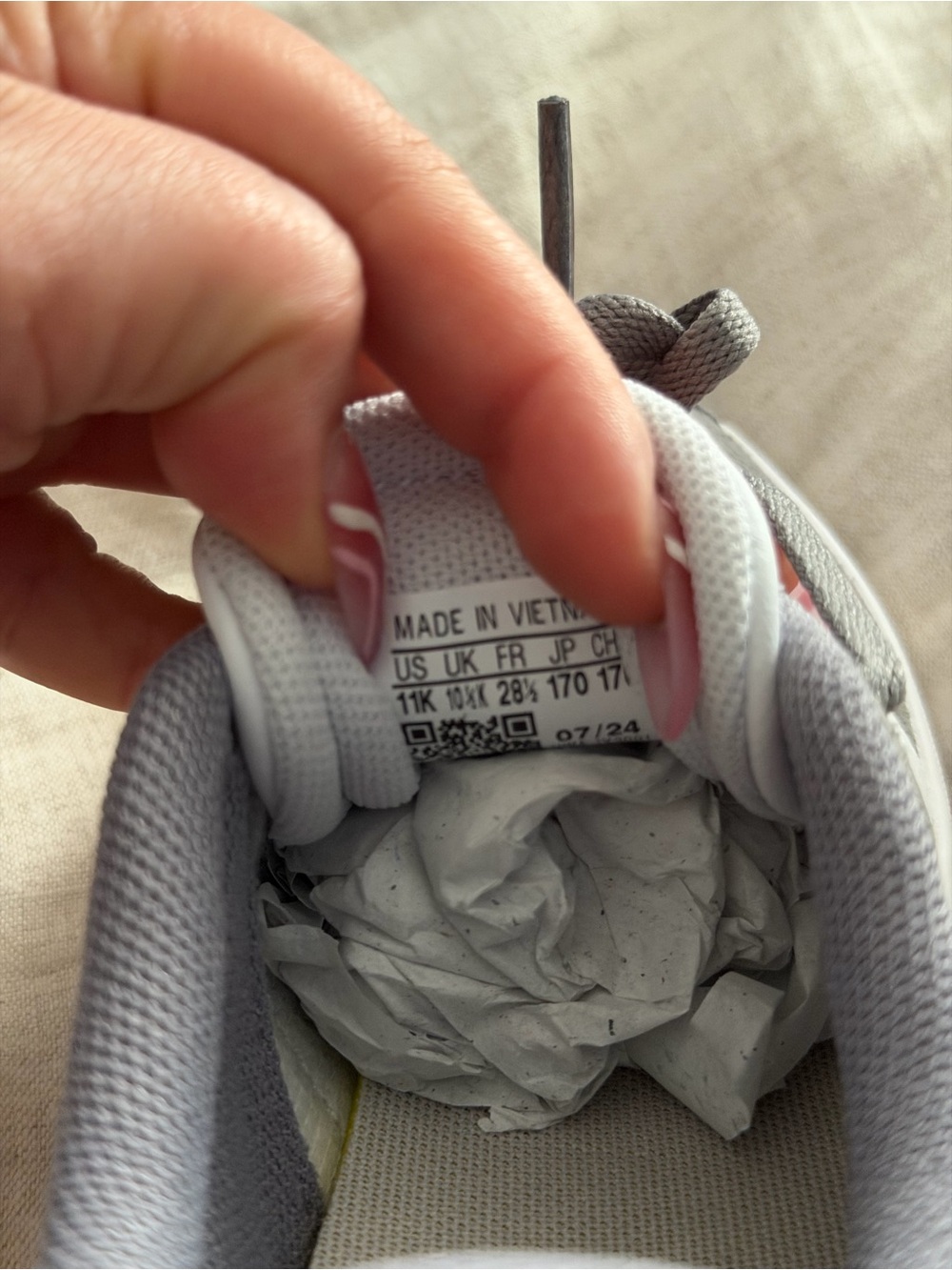 NEW Adidas Kids' VL Court 3.0 Gray & White Sneakers - Picture 7 of 7